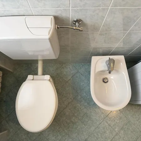 Host4u - Casa Antonietta, A Pochi Passi Dal Centro E Dalle Spiagge, Parcheggio Libero Nell'area Residenziale